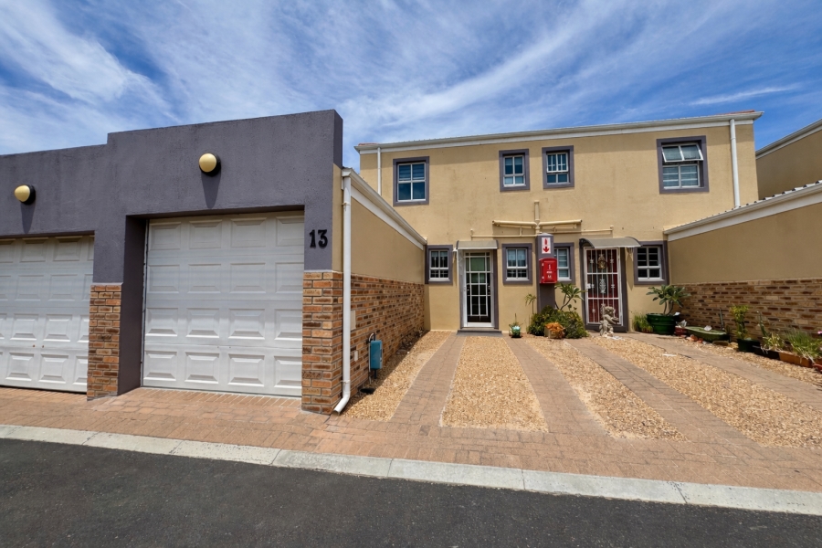 To Let 2 Bedroom Property for Rent in Parklands Western Cape
